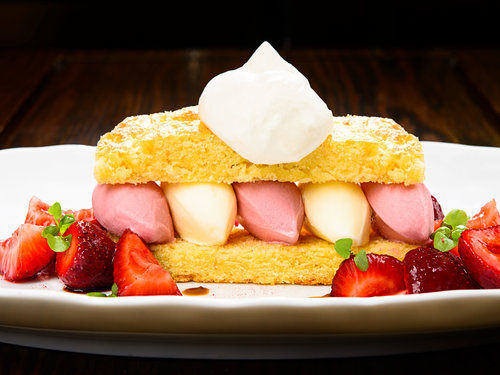 Flavour of the Month: Strawberry Rasa Terbaik Bulan Ini: Stroberi