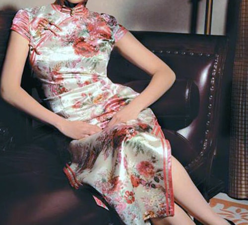 Traditional Chinese cheongsam dress