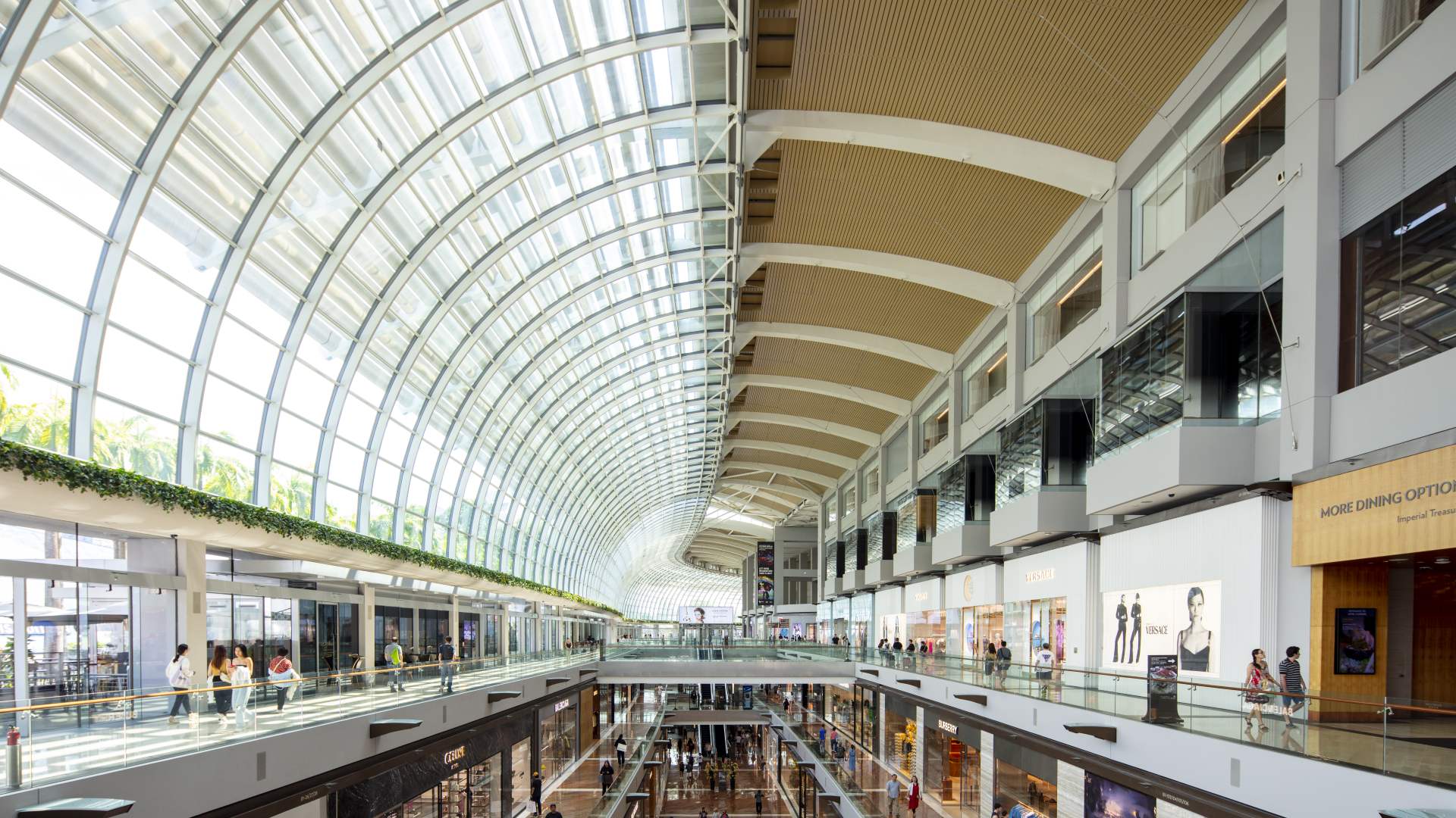 AKTIVASI VISUAL & MV SEVENTEEN DI SELURUH PROPERTI