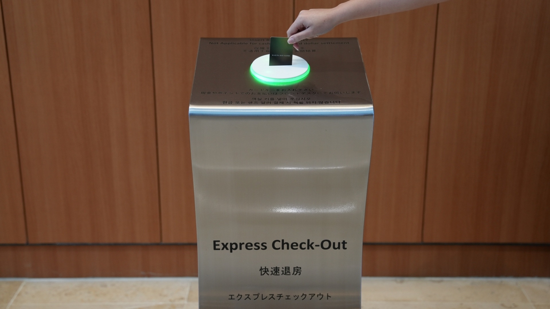 Inovasi Marina Bay Sands: Otomatisasi Proses Robotik