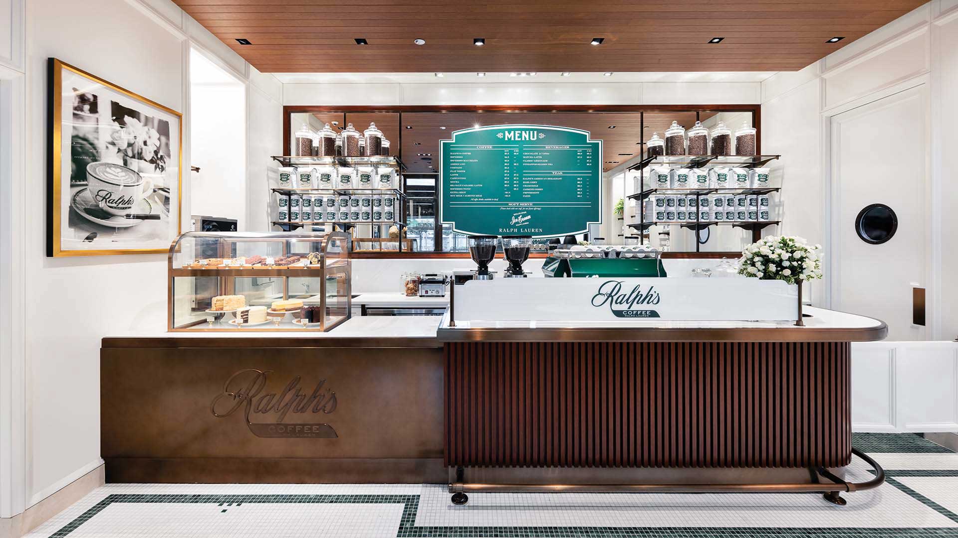 Bagian depan Ralph's Coffee, kafe yang baru dibuka di Marina Bay Sands untuk dikunjungi di Singapura akhir pekan ini