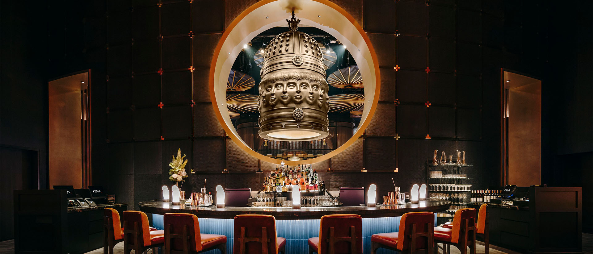 Area bar di salah satu Restoran Jepang terbaik di Singapura