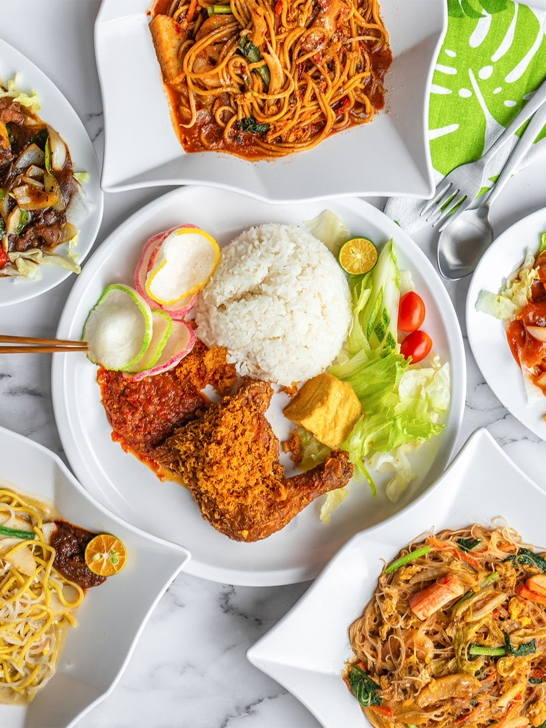 Nasi Lemak, Hokkien Mee, dan sajian lokal lainnya untuk dinikmati di Singapura
