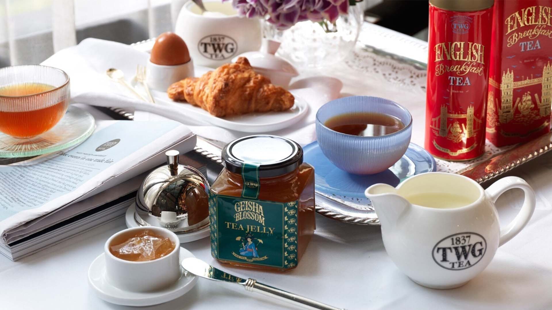 Teh dan pastri dari TWG tea, salon teh dan butik di Singapura