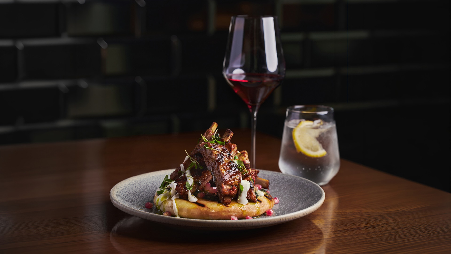Beef Wellington disajikan di Bread Street Kitchen untuk Hari Ayah 2026