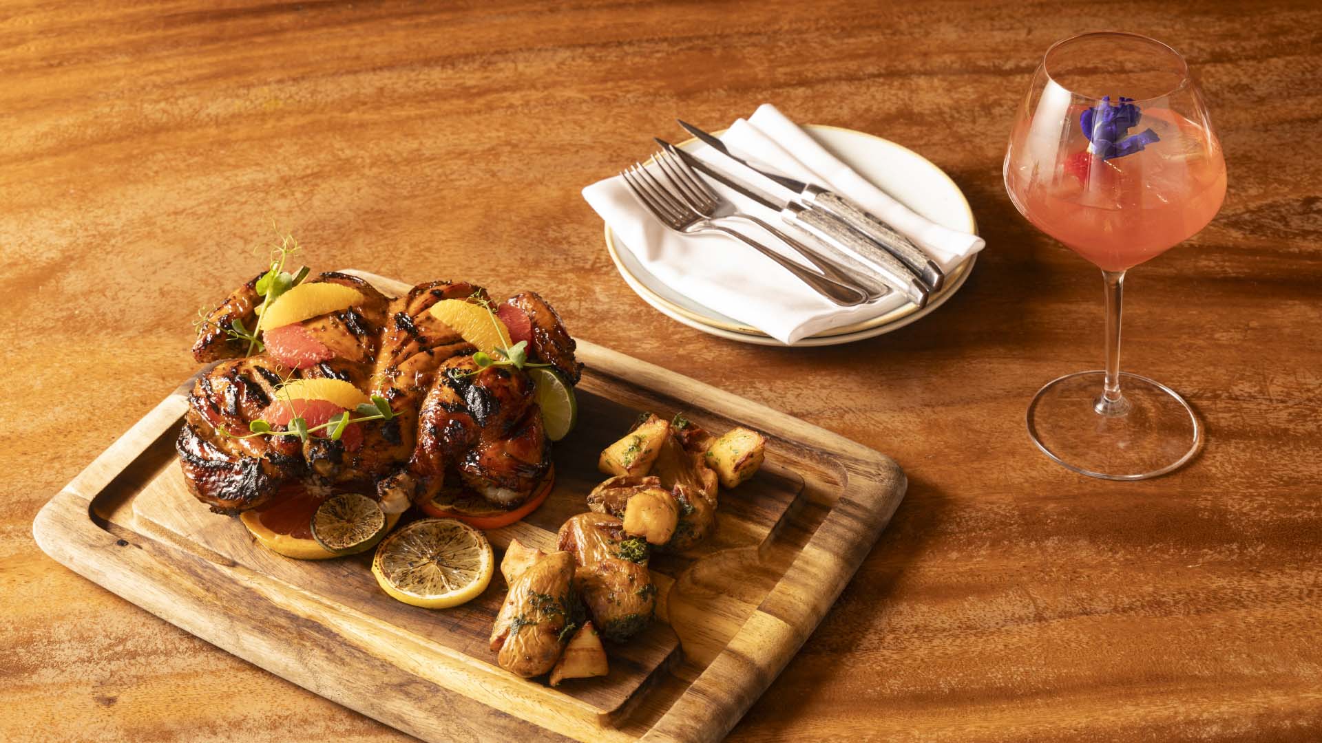 Sajian hangat di Yardbird, untuk ibu yang menyukai hidangan Barat