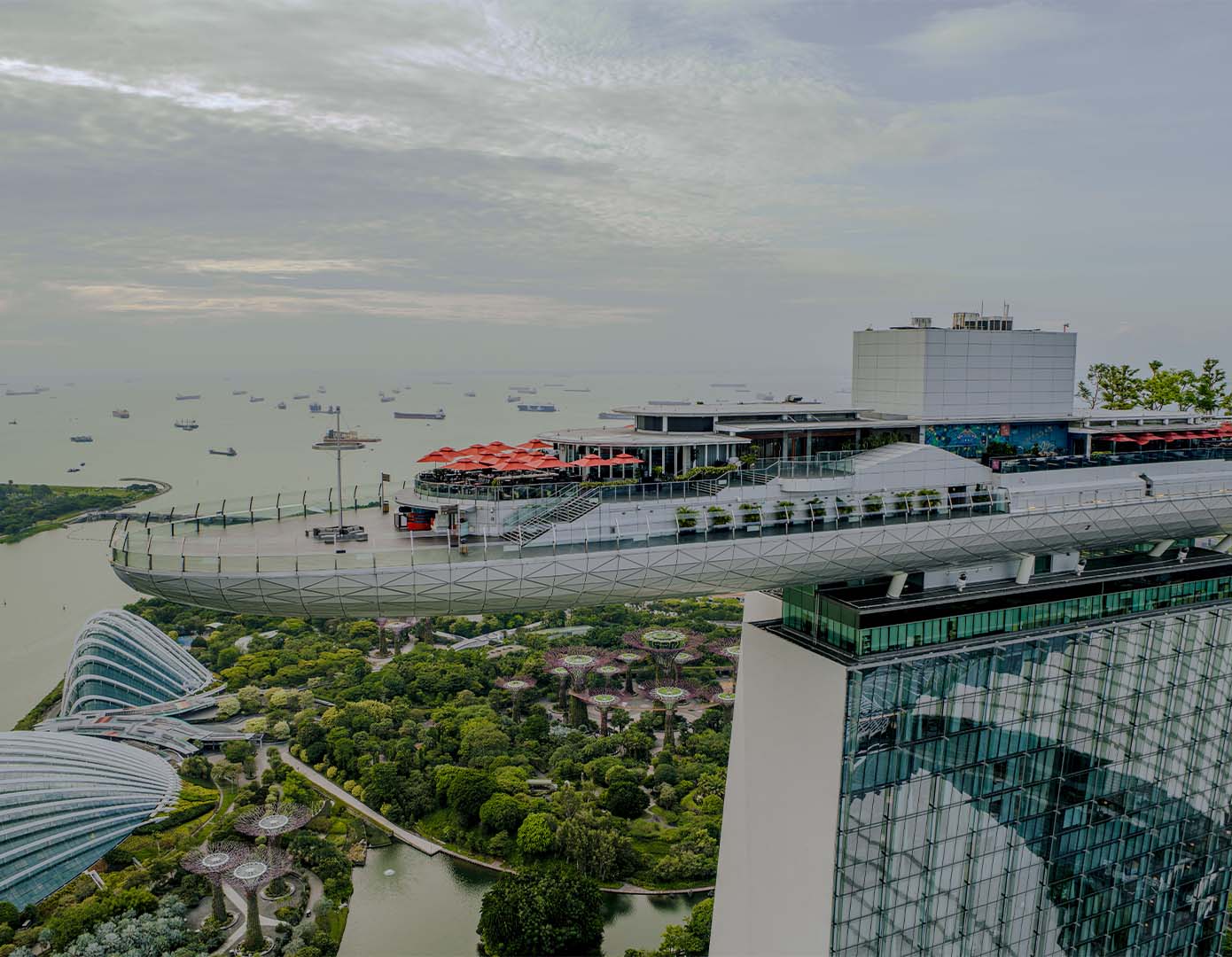 Jadikan kencan Hari Valentine Anda lebih menyenangkan di SkyPark Observation Deck 