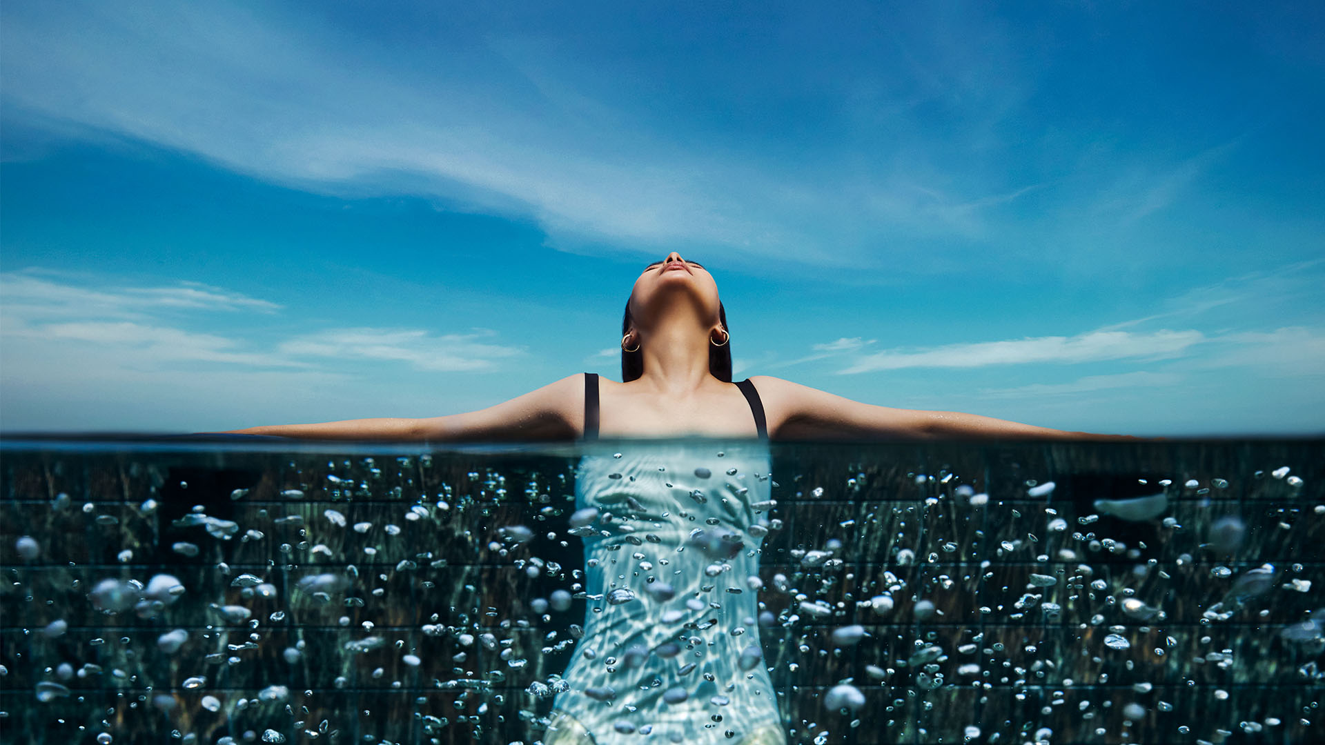 INFINITY POOL