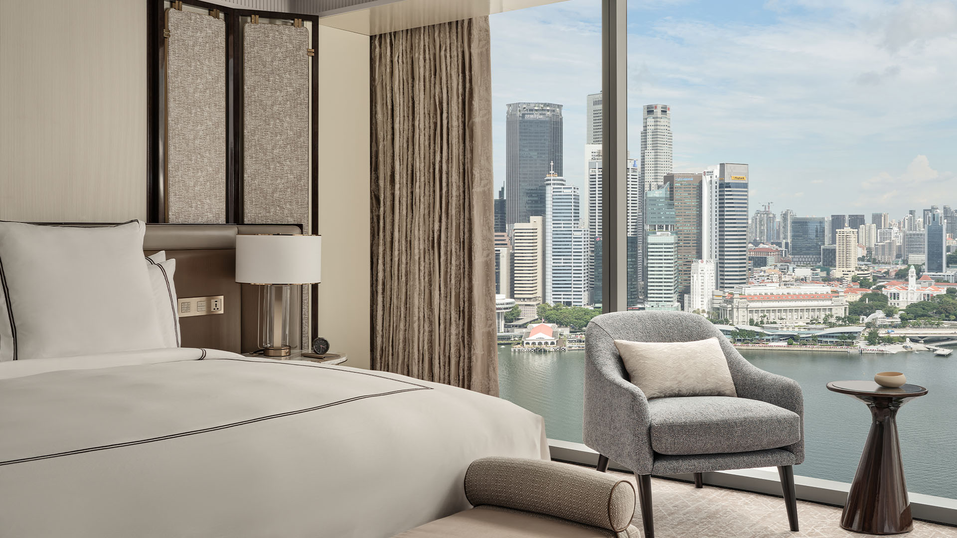 Sands Premier Room dengan pemandangan Gardens by the Bay