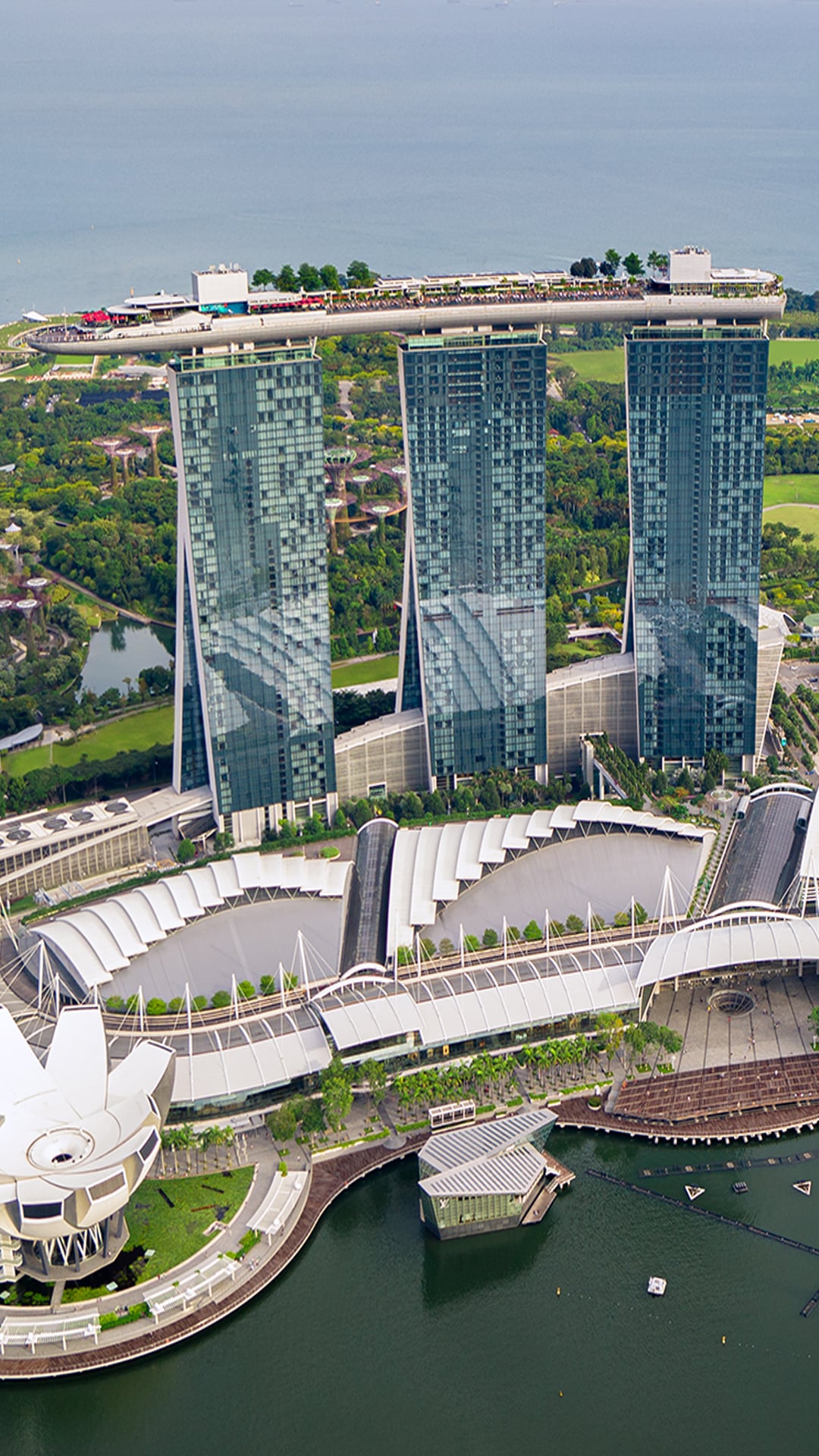 TENTANG MARINA BAY SANDS