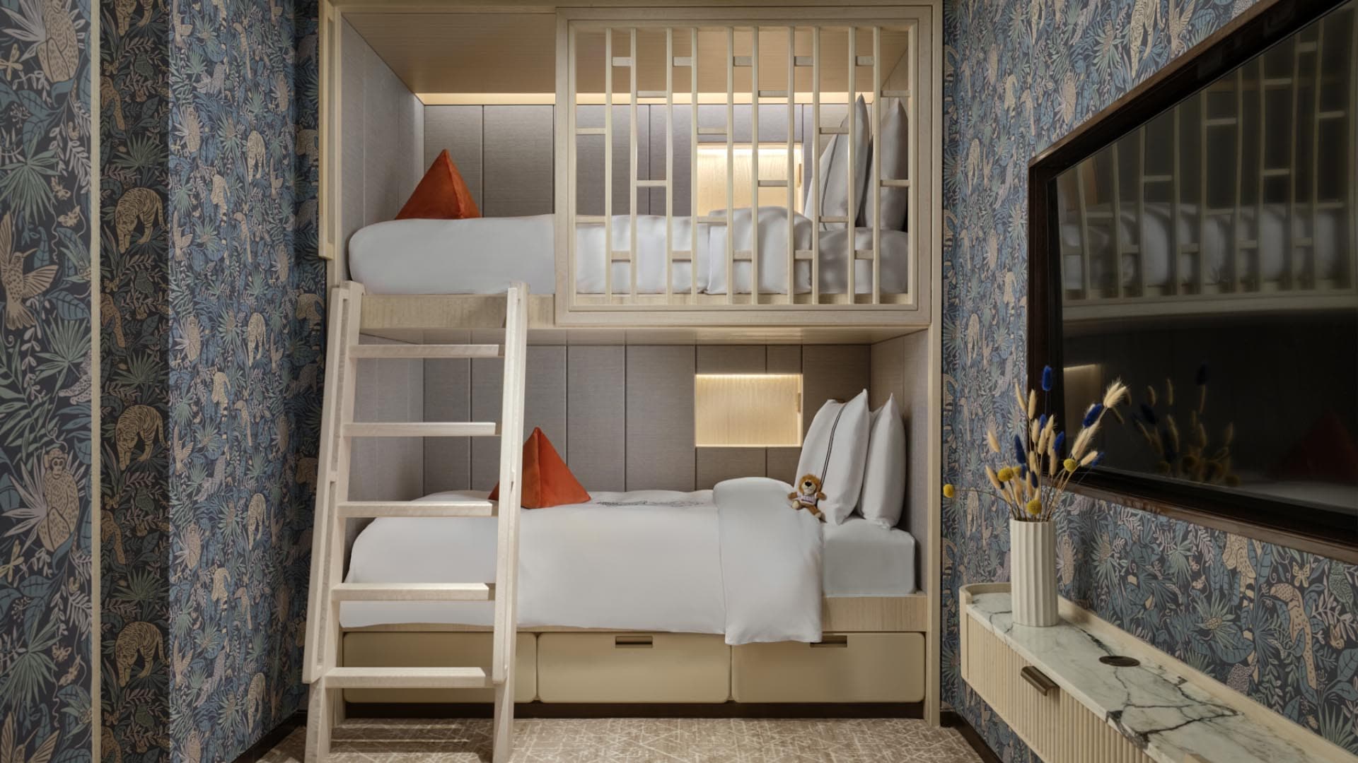 Tempat tidur tingkat untuk anak-anak di Sands Family Suite