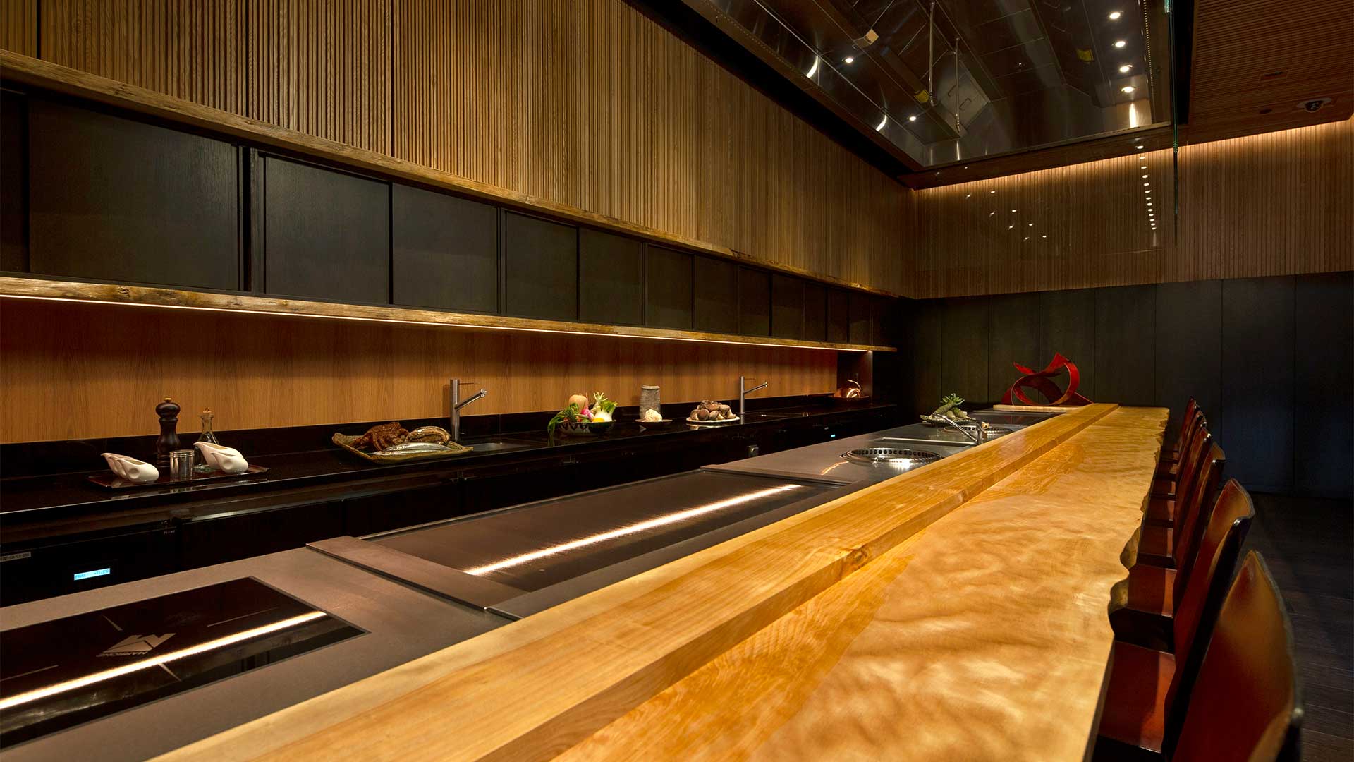 Bersantap di Chef’s Table Waku Ghin, restoran dengan ruang privat untuk menggelar acara privat