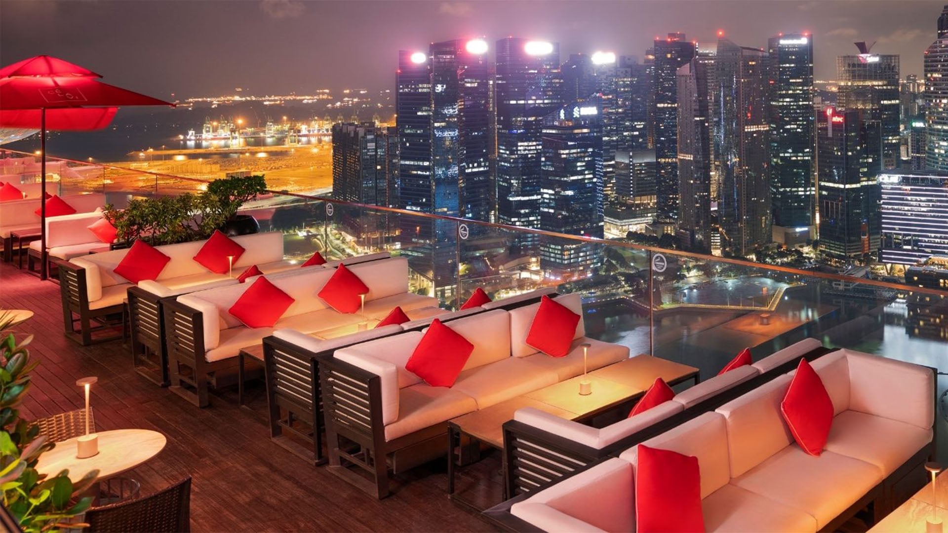 Restoran dan bar teras atap di Singapura, di Marina Bay Sands