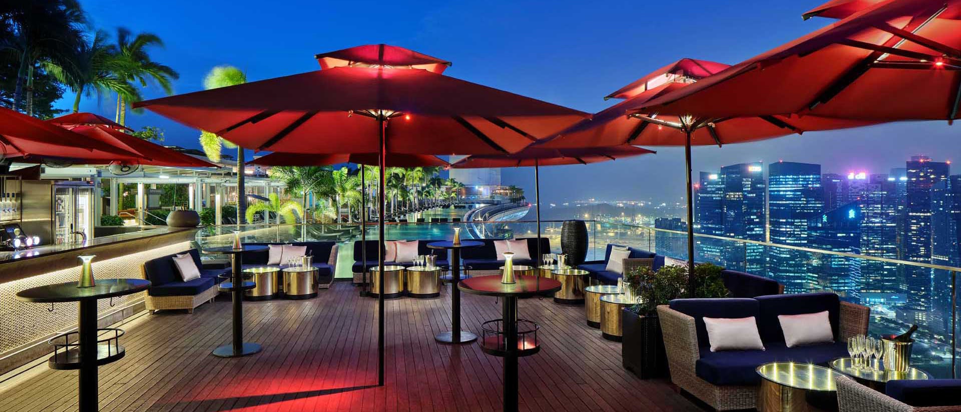 CÉ LA VI SkyBar & Club Lounge