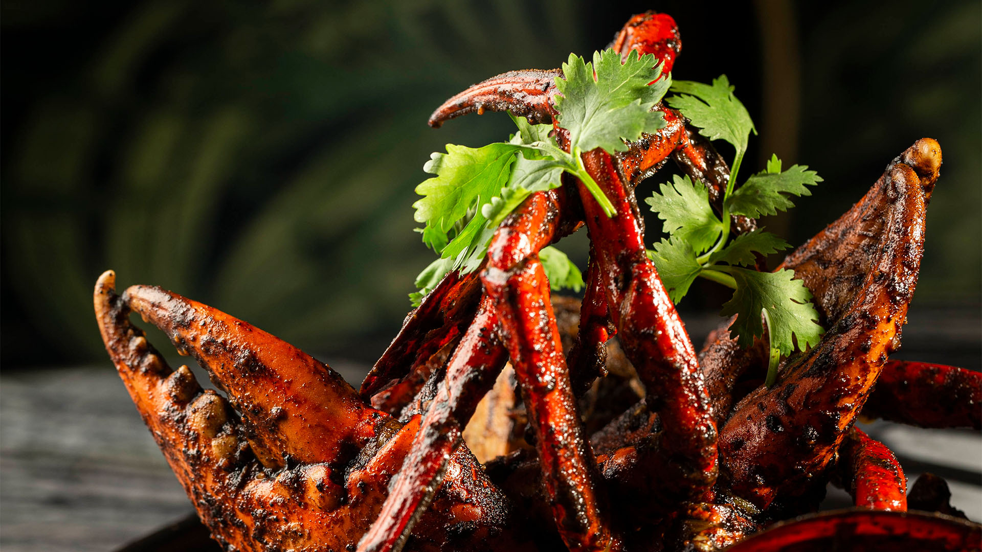 Wok-Fried Whole Crab (Black Pepper in Singapore Style)