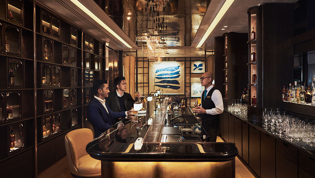 Paiza Sky Residence After Hours di Whiskey Bar