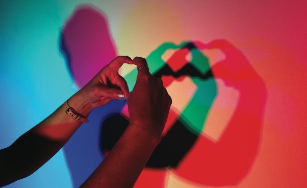 Terinspirasi Oleh: Olafur Eliasson – Colour and Light