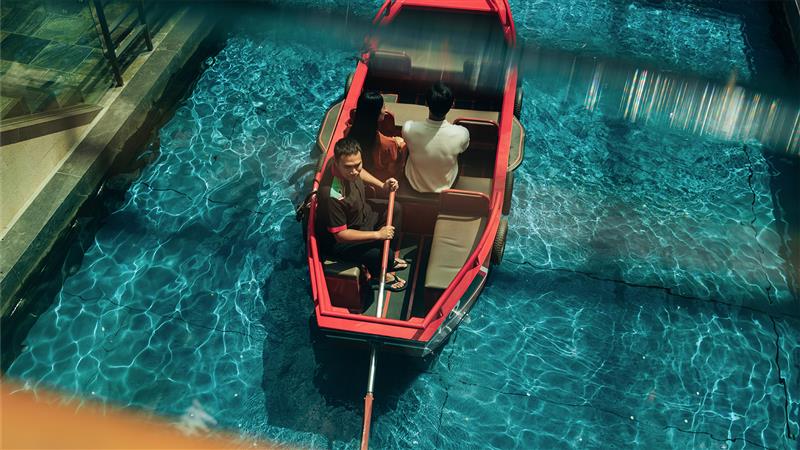 Sampan Rides