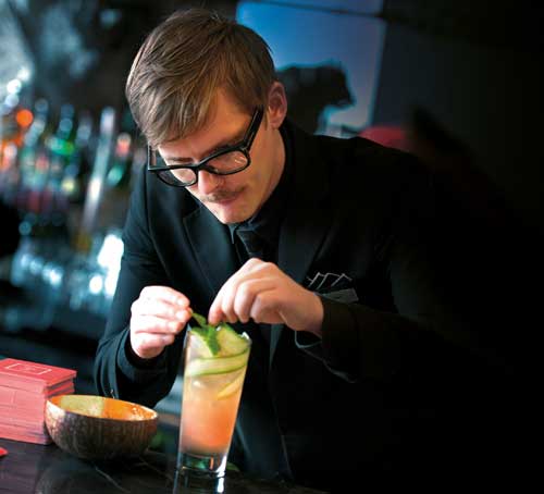 Knut Randhem, Head Bartender at CÉ LA VI Club Lounge, Marina Bay Sands