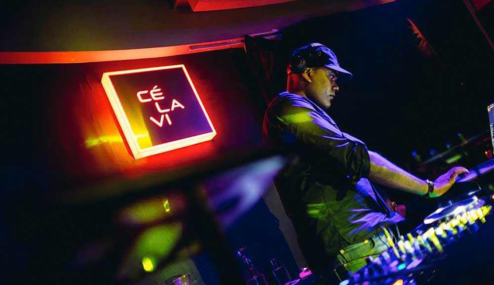 CÉ LA VI Club Lounge - The DJ Booth