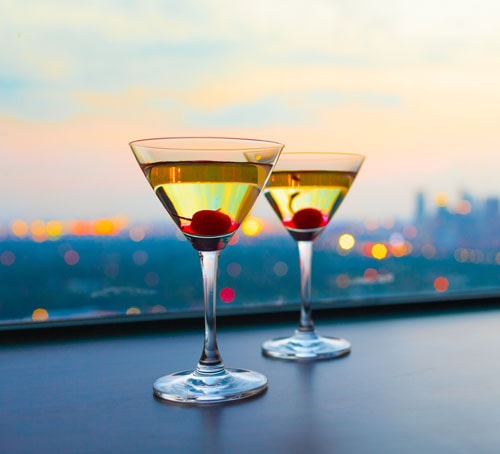 Cocktail dengan Pemandangan Cakrawala