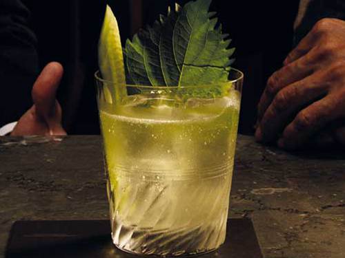 Koktail Samurai Mule oleh Waku Ghin di Marina Bay Sands