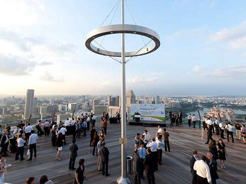 Acara Khusus di Sands SkyPark - Tempat Pertemuan Unik di Singapura