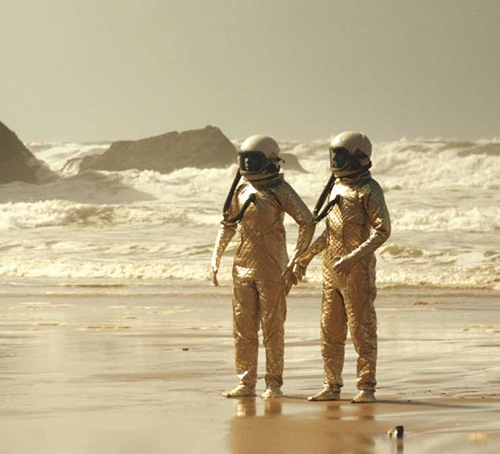 ArtScience on Screen: Look at the Earth from the Universe