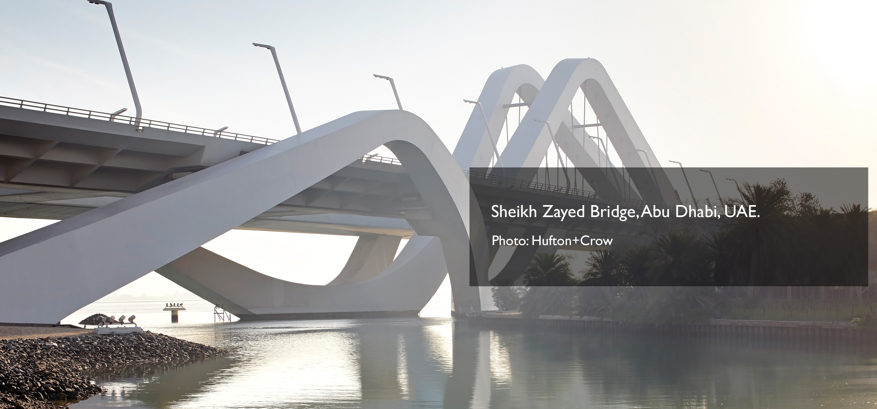 ZHA Sheikh Zayed Bridged Foto oleh Hufton+Crow