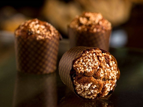 Malam Anda Dijamin Semakin Manis Setelah 19.00 - SweetSpot Cinnamon Raisin Muffins di Marina Bay Sands