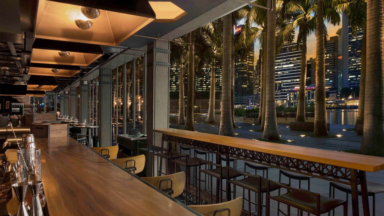 Relaxing Atmosphere in Bread Street Kitchen's Breezy Alfresco Space